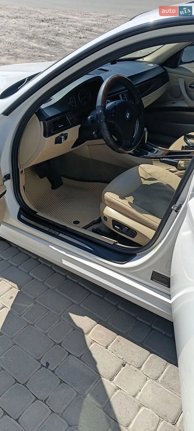 2010 BMW 3er - мініатюра 11