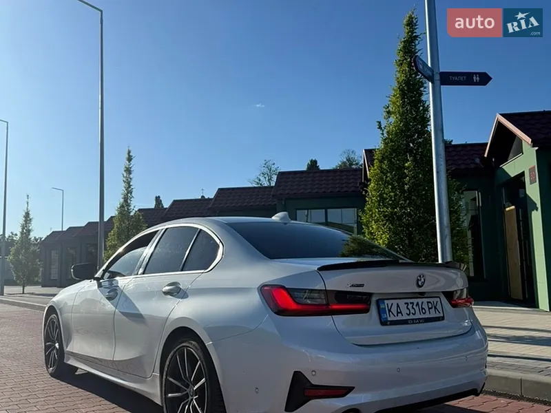BMW 3 Series 2021 VIN 3MW5P7J01M8B80736 фото оголошення 32 з 76
