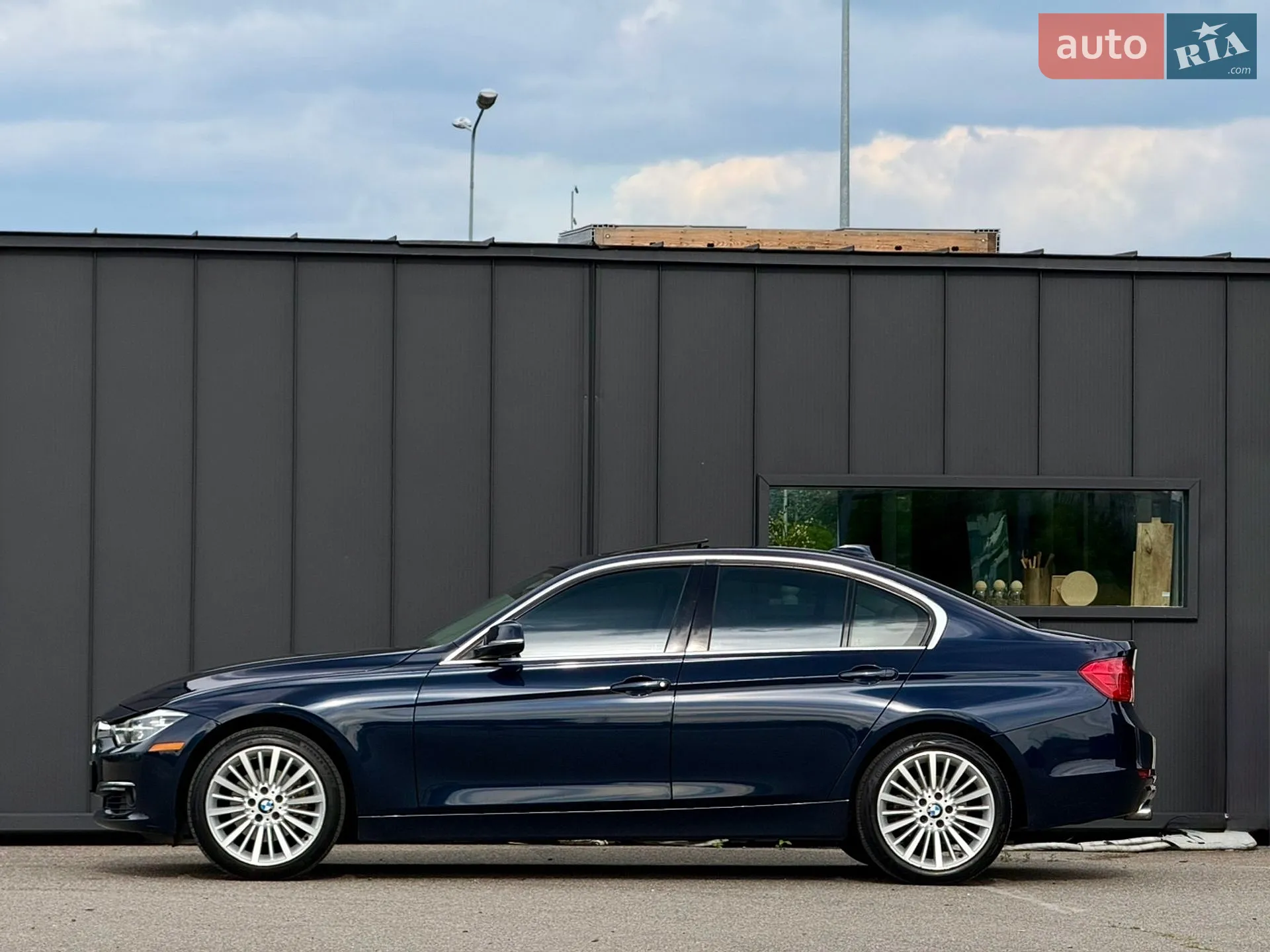 2012 BMW 3er - мініатюра 12