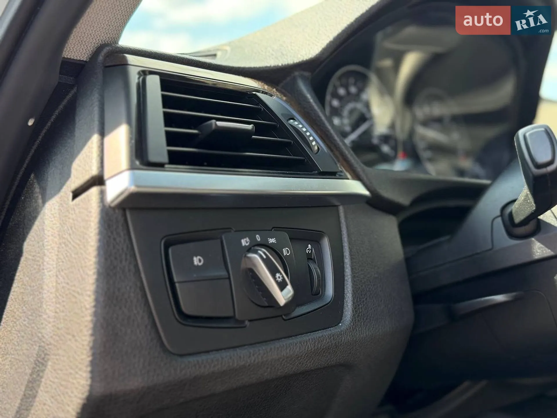 2015 BMW 3er - мініатюра 10