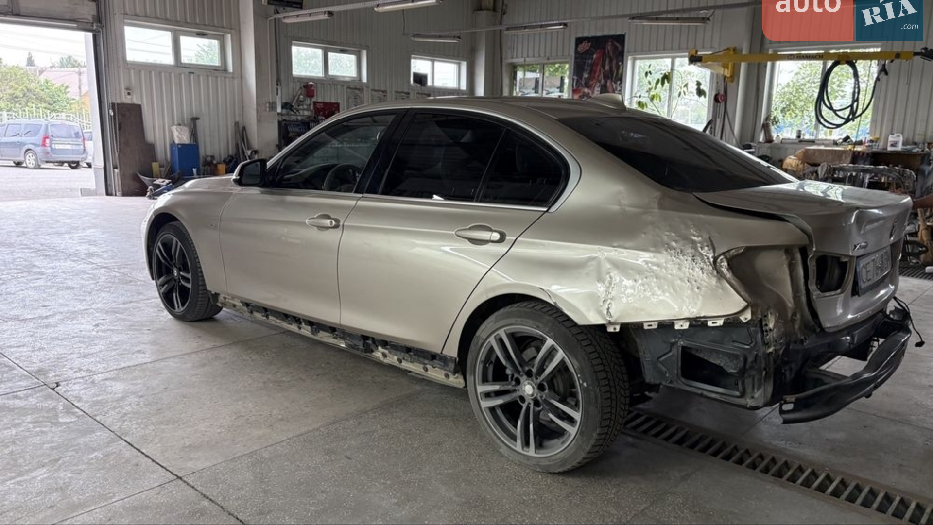 2012 BMW 3er - мініатюра 9