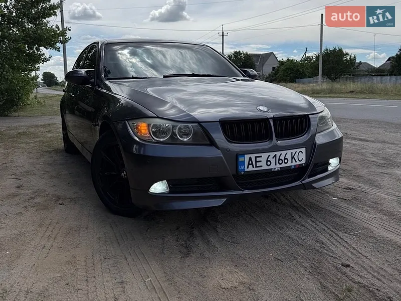 BMW 3 Series 2005 VIN WBAVA71070KP93762 фото оголошення 2 з 48