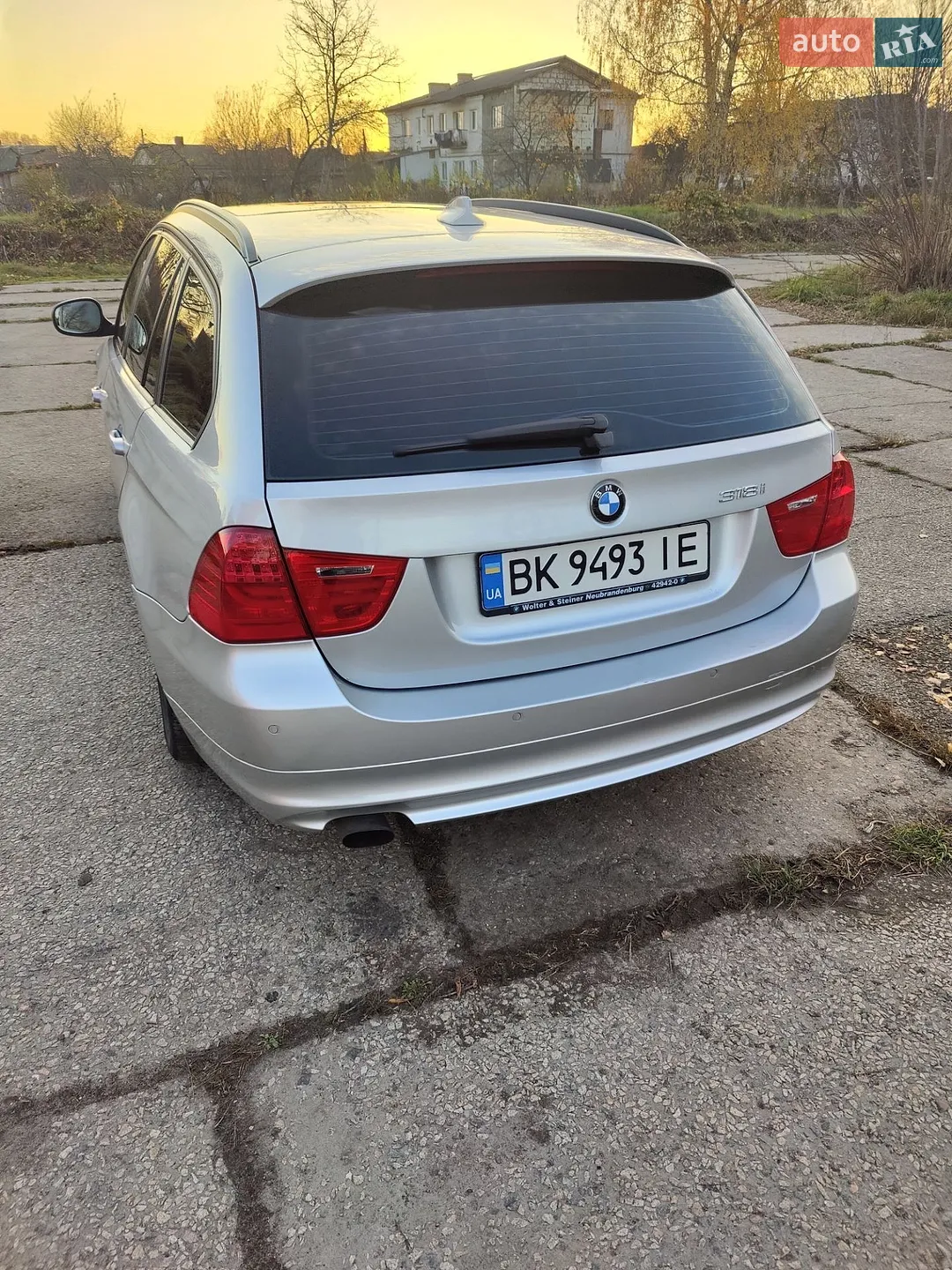 2010 BMW 3er - мініатюра 2