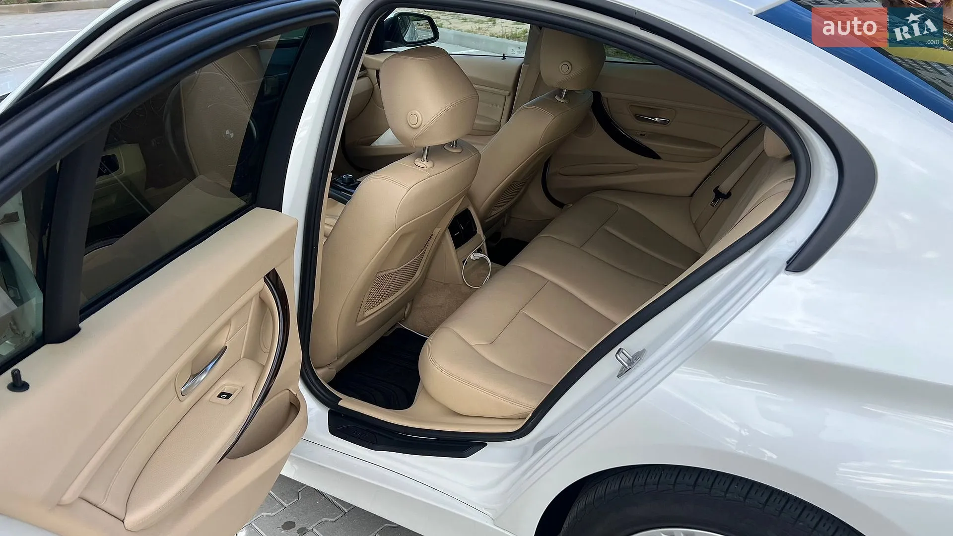 2015 BMW 3er - мініатюра 9
