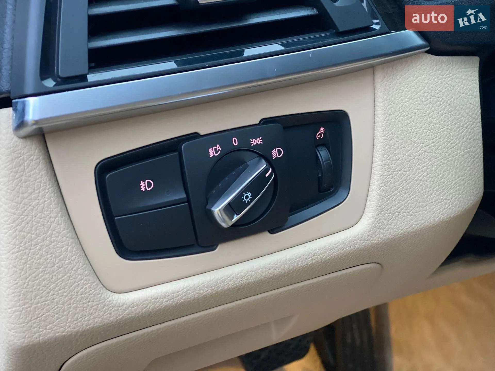 2011 BMW 3er - мініатюра 38