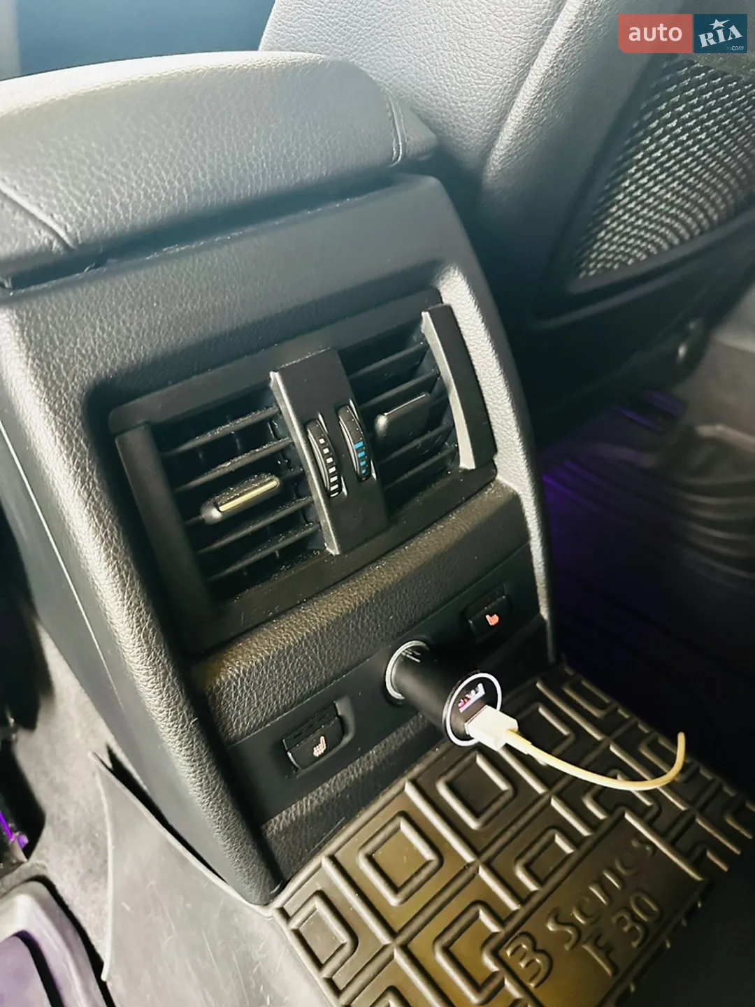 2012 BMW 3er - мініатюра 13