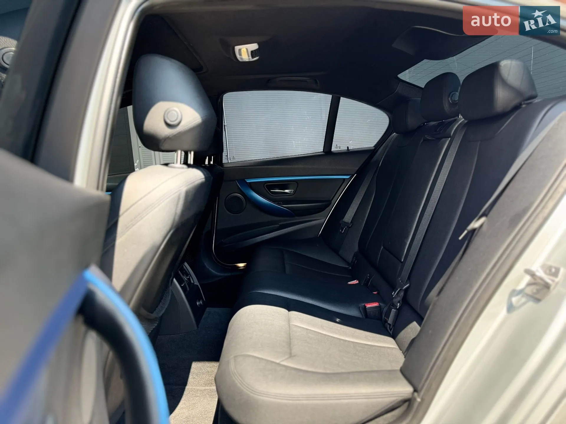 2016 BMW 3er - мініатюра 16