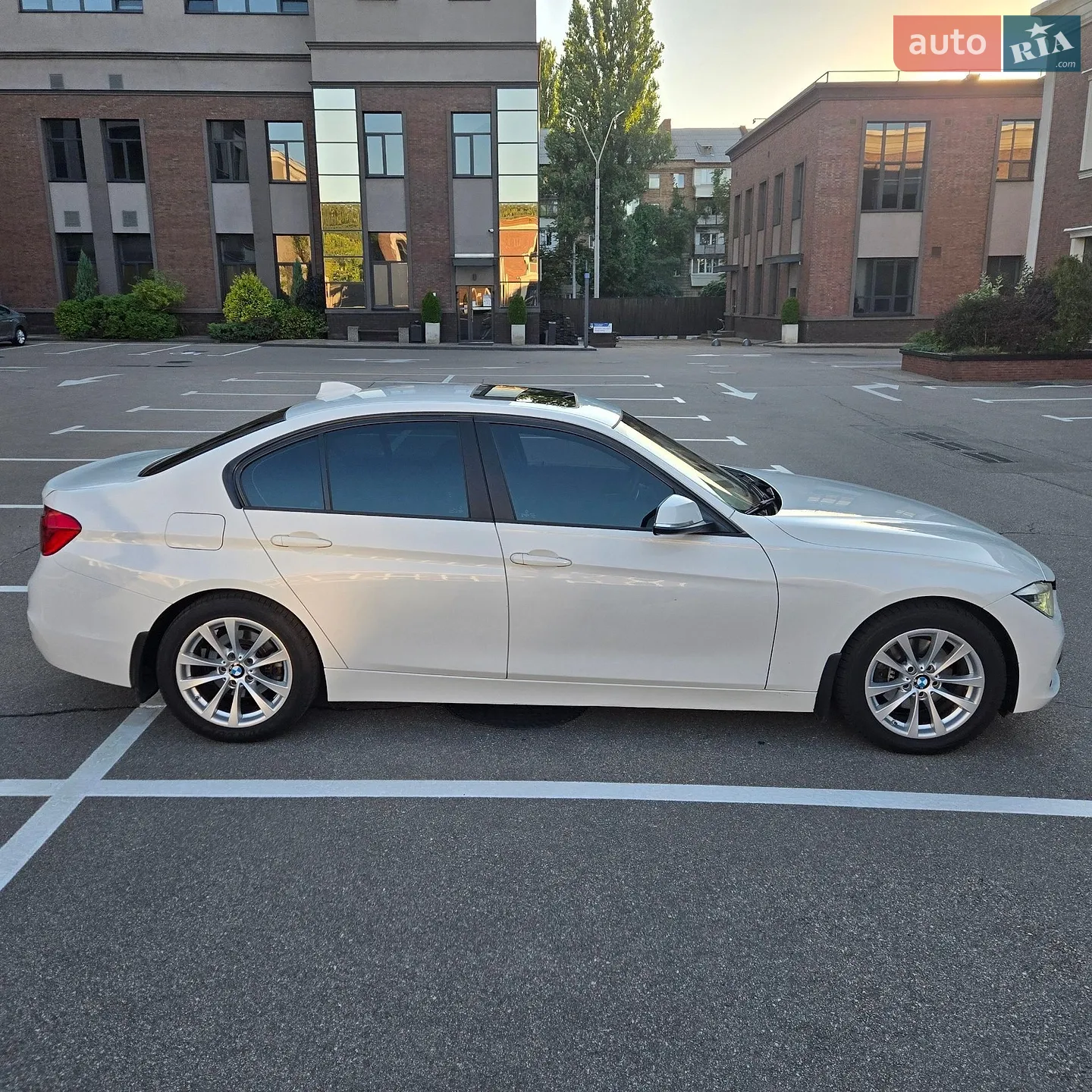2018 BMW 3er - мініатюра 2