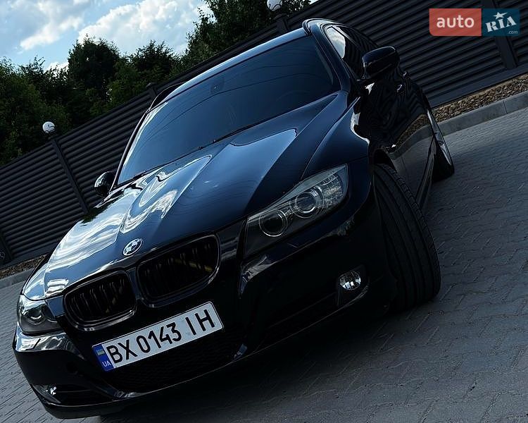 BMW 3 Series 2011
