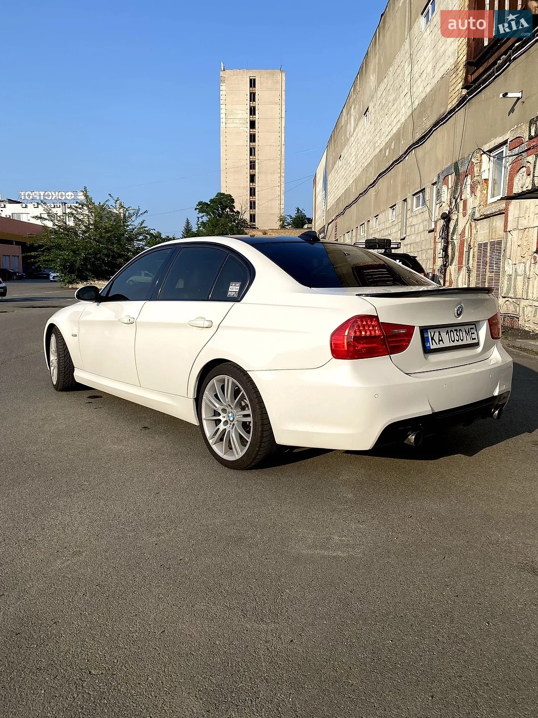 2010 BMW 3er - мініатюра 2