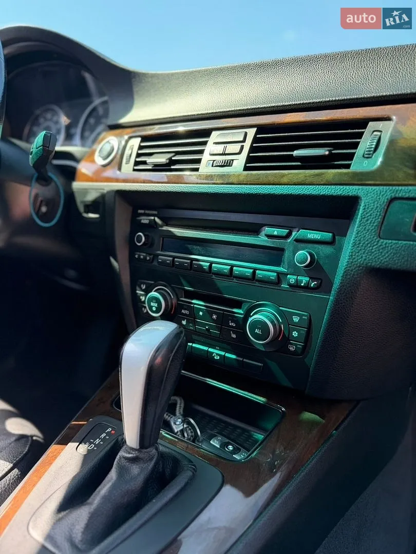 2011 BMW 3er - мініатюра 12