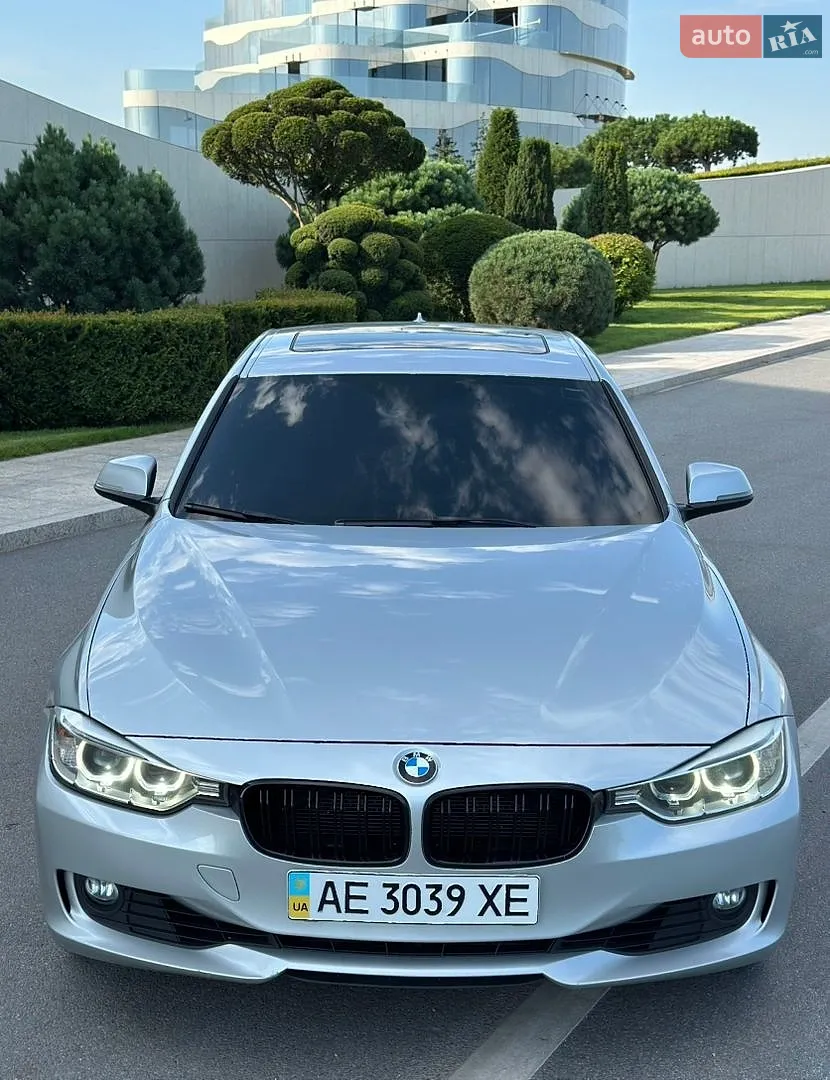 2012 BMW 3er - мініатюра 2