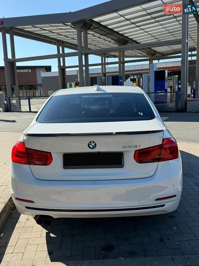 2016 BMW 3er - мініатюра 9