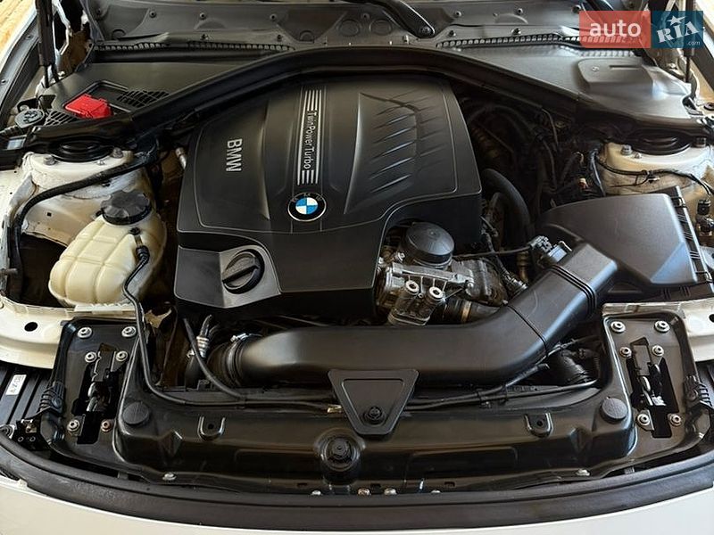 Седан BMW 3 Series 2013 в Вознесенске