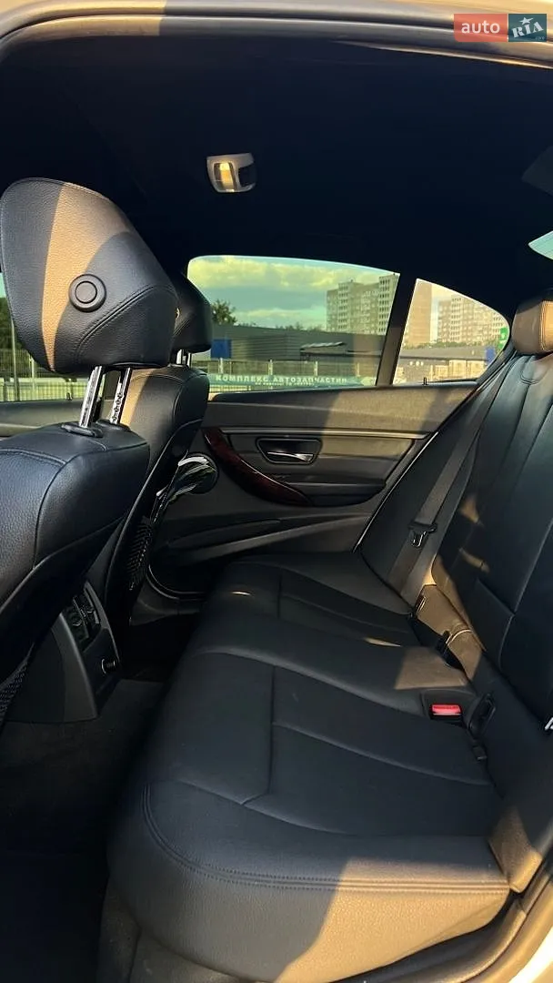 2013 BMW 3er - мініатюра 12