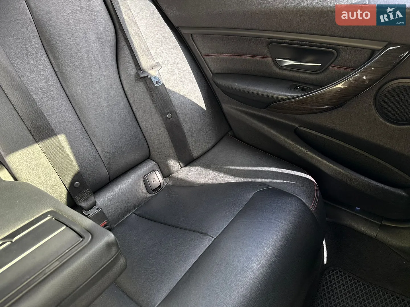 2012 BMW 3er - мініатюра 28