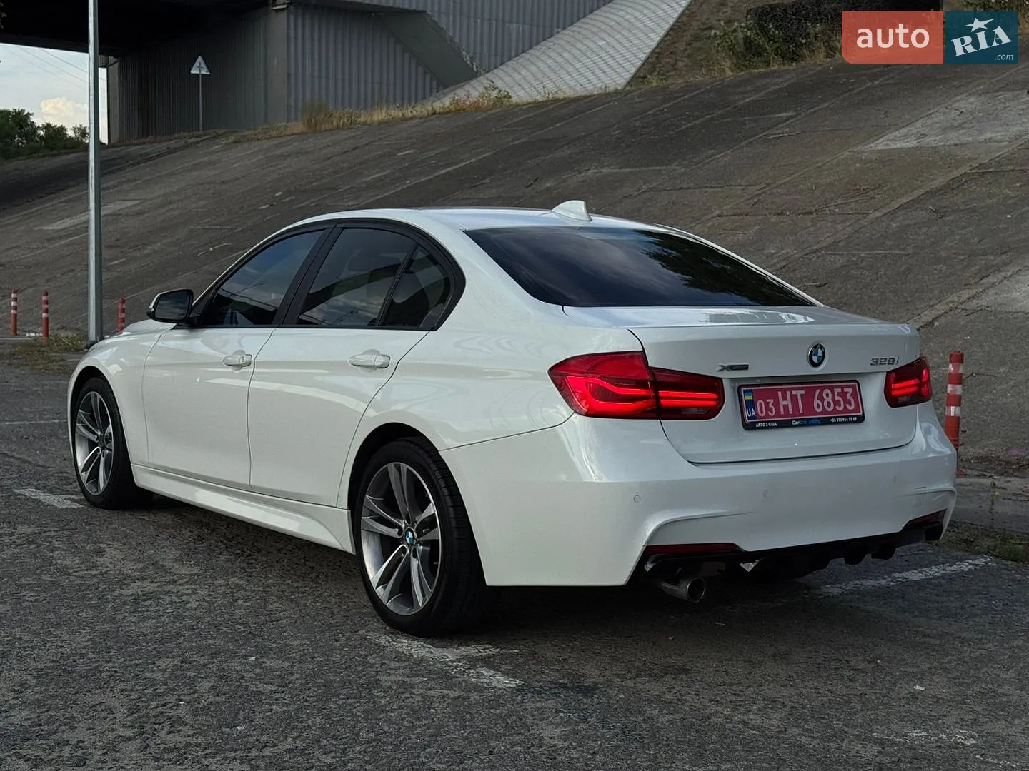 2016 BMW 3er - мініатюра 8