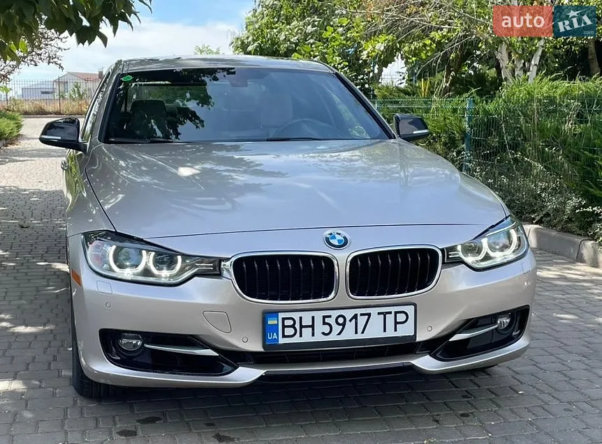 2013 BMW 3er - мініатюра 2
