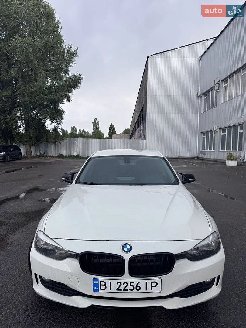 2013 BMW 3er - мініатюра 2