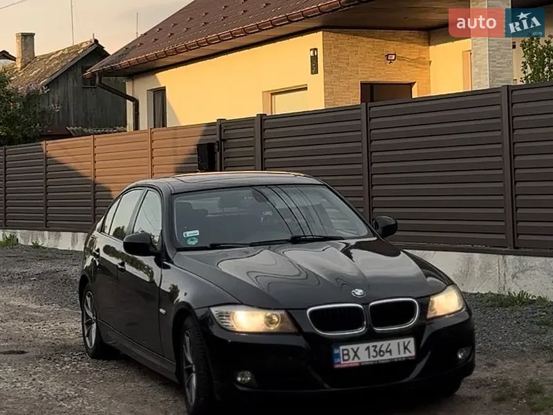 BMW 3 Series 2010