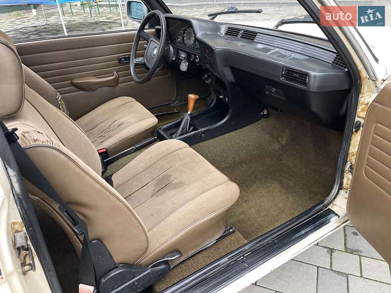 Седан BMW 315 1983 в Харькове