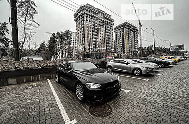 Седан BMW 318 2013 в Новой Ушице