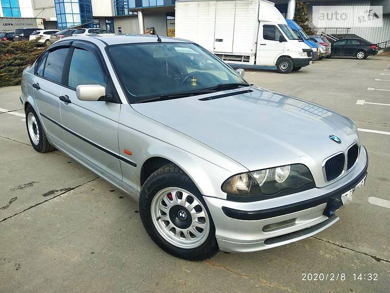 BMW 320