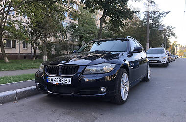 BMW 320 2010 BMW 320 2010