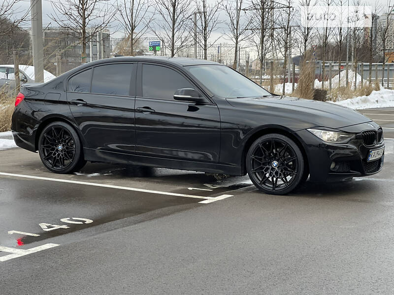 2016 BMW 320, VIN WBA8E1G54GNU10306:plate — фото 1 (autoria)