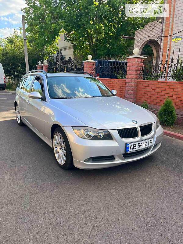 BMW 320