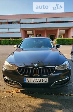 Седан BMW 320 2013 в Києві