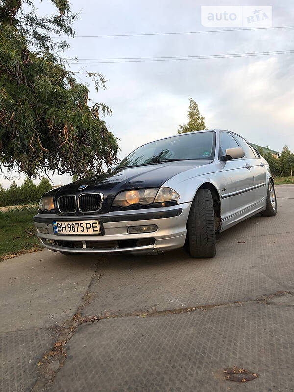 BMW 320