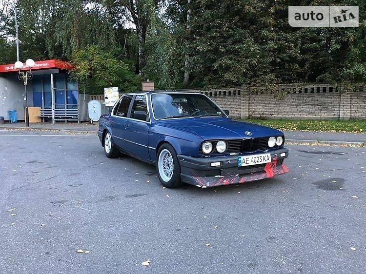 BMW 324