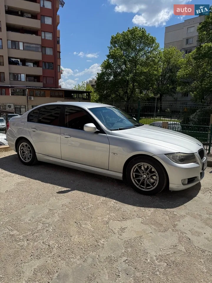 2010 BMW 3er - мініатюра 21