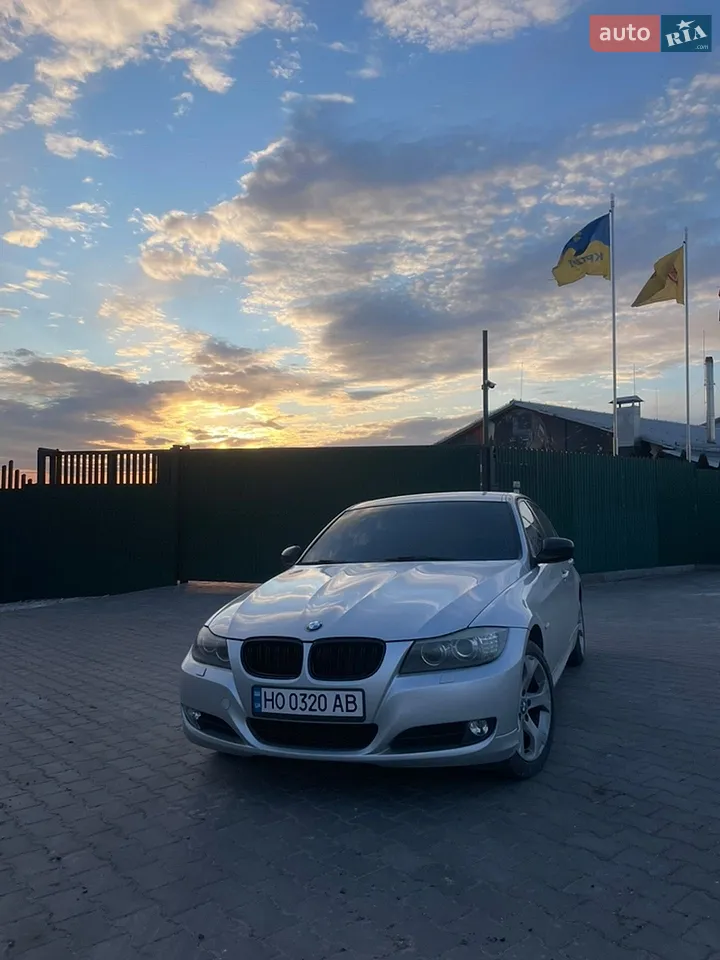 2010 BMW 3er - мініатюра 10