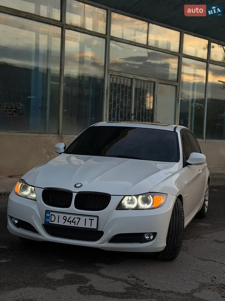 2010 BMW 3er - мініатюра 24