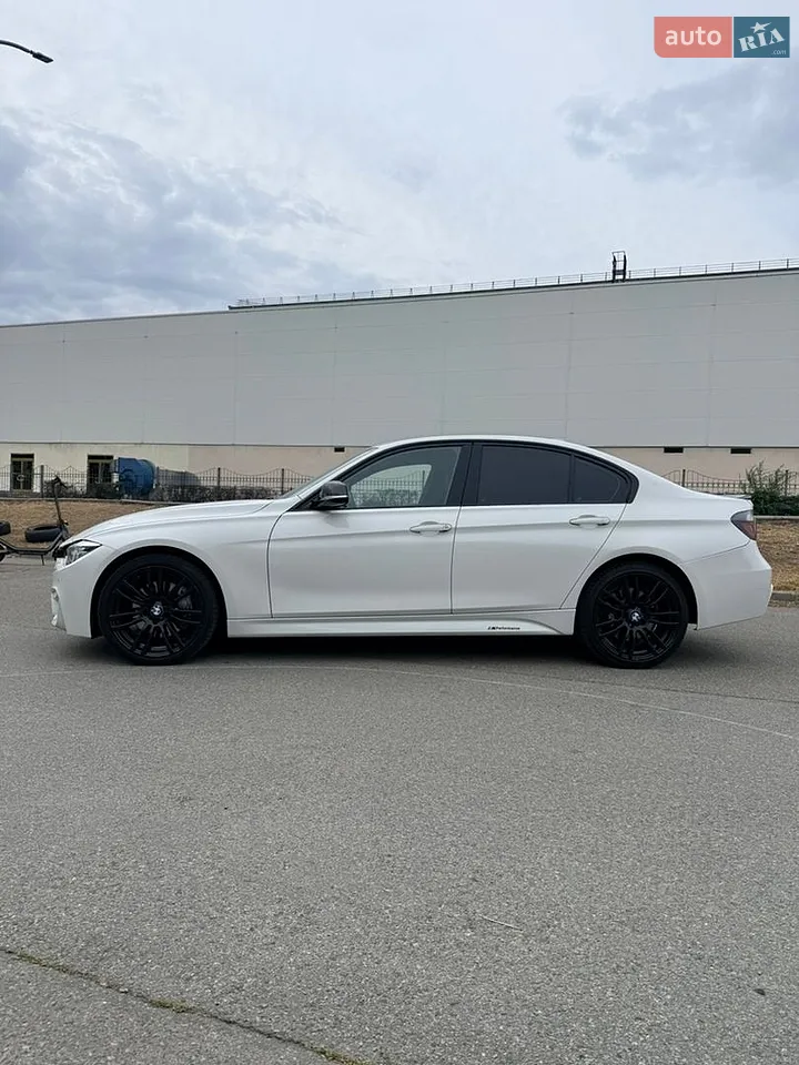 2013 BMW 3er - мініатюра 21