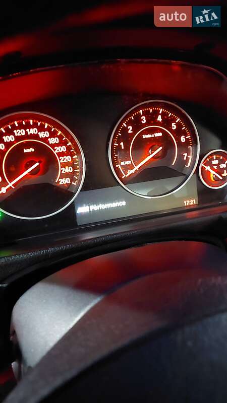 Купе BMW 4 Series Gran Coupe 2015 в Києві фото 15 Купе BMW 4 Series Gran Coupe 2015 в Києві