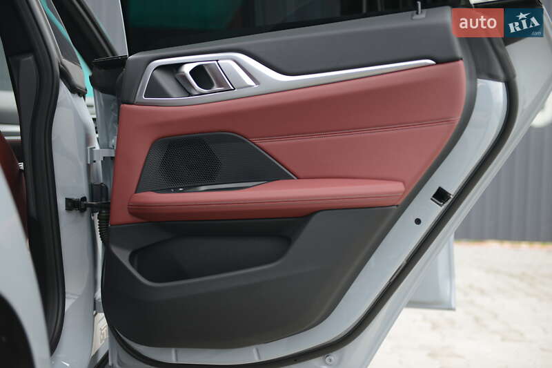 Купе BMW 4 Series 2023 в Мукачевому