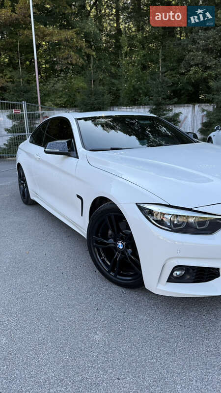 Купе BMW 4 Series 2019 в Львове
