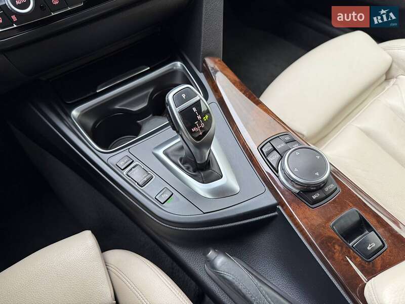 Кабріолет BMW 4 Series 2015 в Києві фото 23 Кабріолет BMW 4 Series 2015 в Києві
