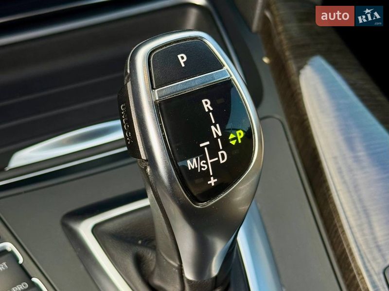 Кабріолет BMW 4 Series 2014 в Києві фото 37 Кабріолет BMW 4 Series 2014 в Києві