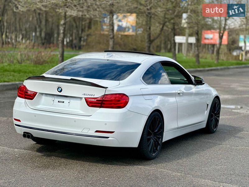 Купе BMW 4 Series 2016 в Умані