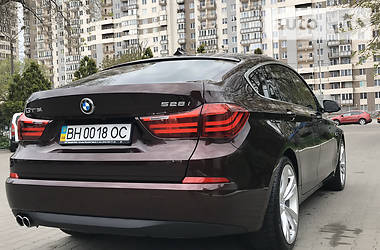 Седан BMW 5 Series GT 2017 в 