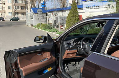 Седан BMW 5 Series GT 2017 в 