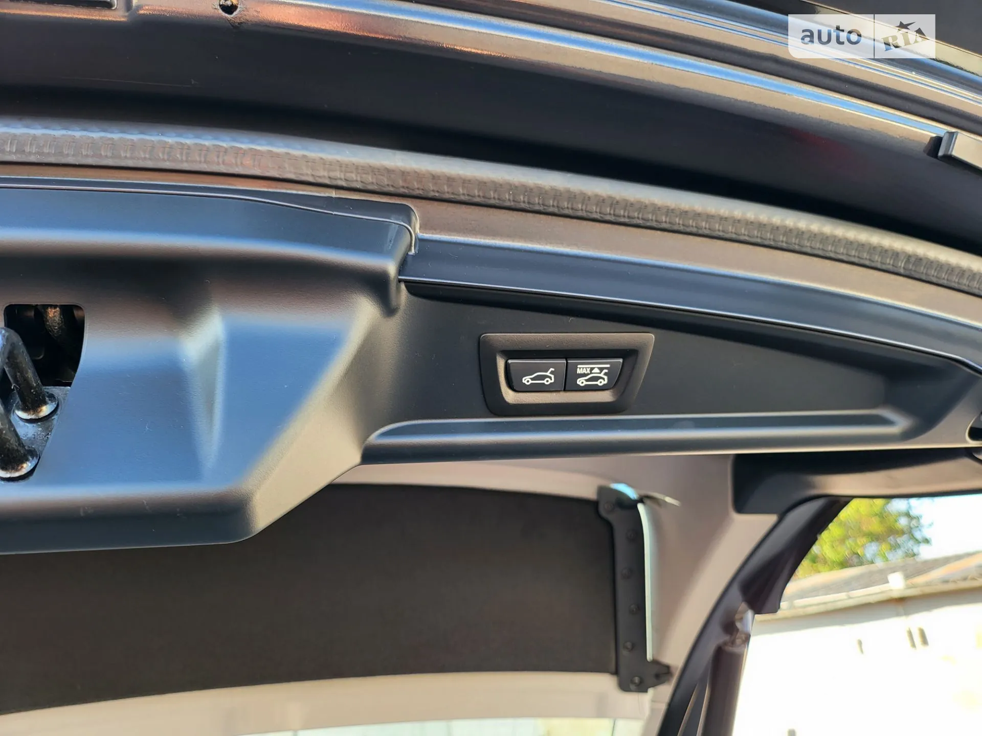 2014 BMW 5er - мініатюра 18