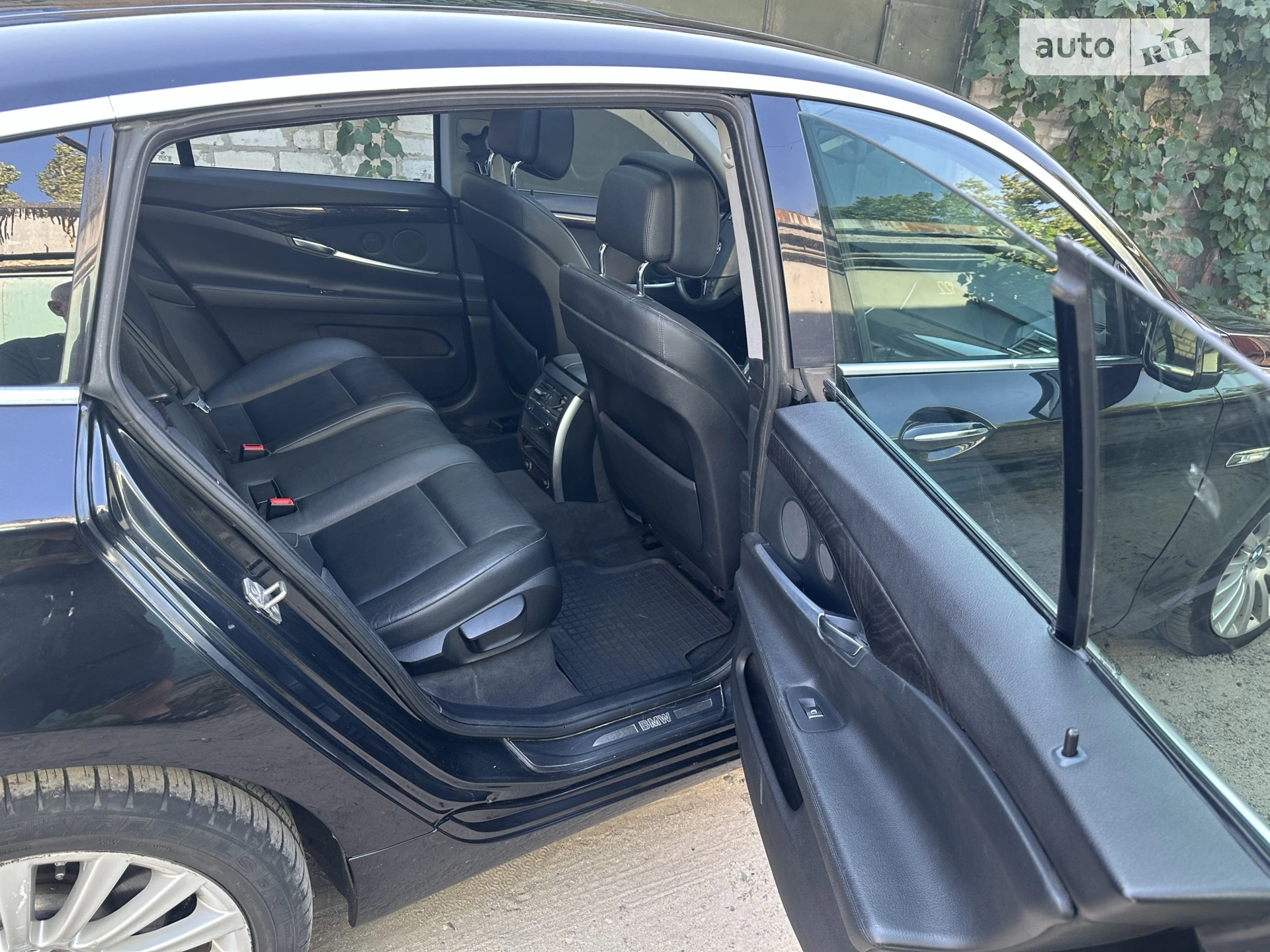 2012 BMW 5er - мініатюра 12