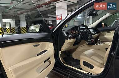 Лифтбек BMW 5 Series GT 2017 в 