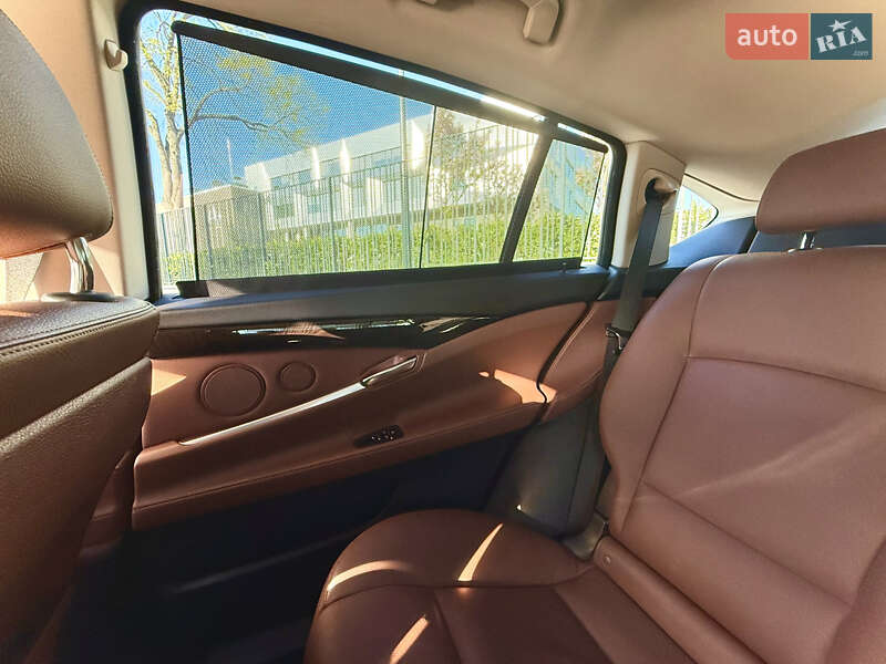 Ліфтбек BMW 5 Series GT 2015 в Києві фото 14 Ліфтбек BMW 5 Series GT 2015 в Києві