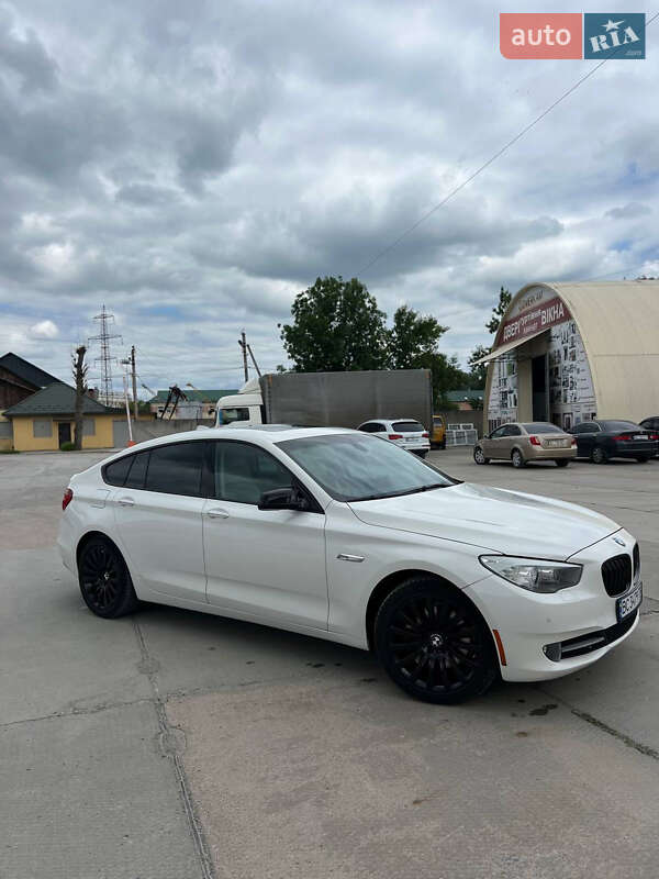 BMW 5 Series GT 2011